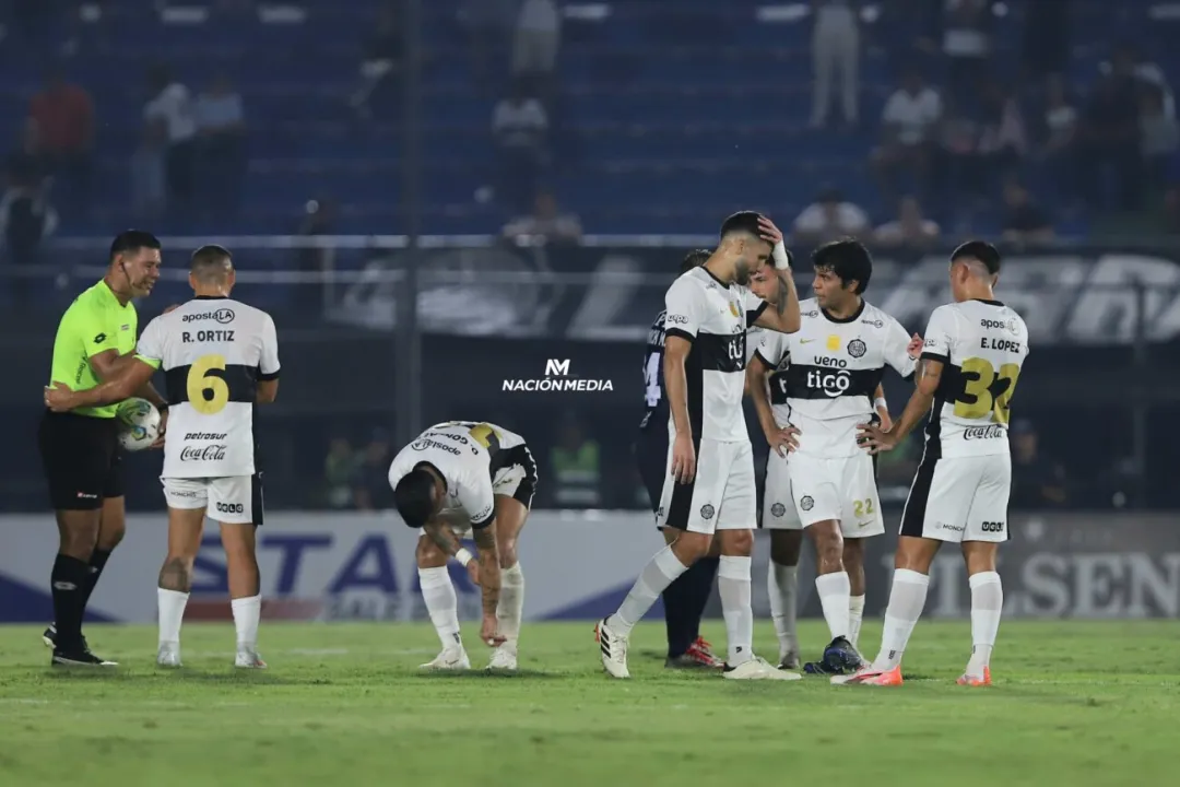 Olimpia no da muestras de recuperación y prácticamente se despide del título