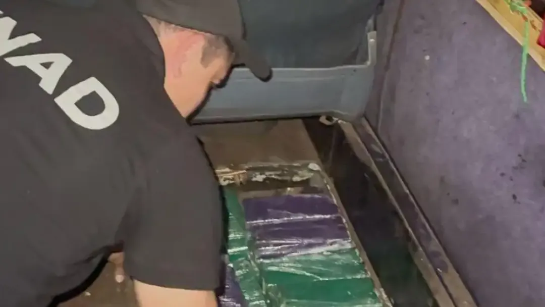 Incautan bus con 1.667 kilos de marihuana en Caacupé