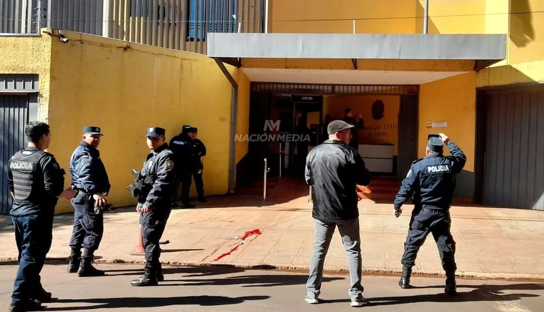Atentado en Consulado de Brasil en CDE: hombre balea a mujer y se autoelimina