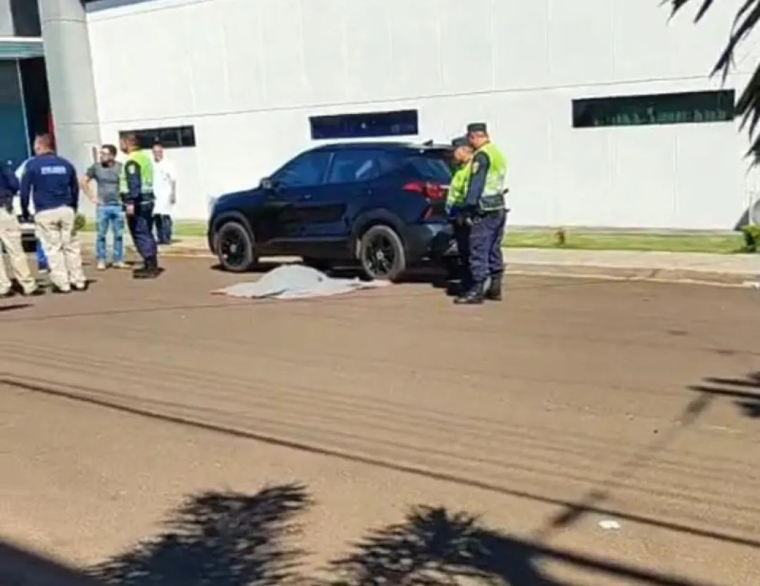 Asesinan a tiros a un abogado frente a una escuela en Pedro Juan Caballero