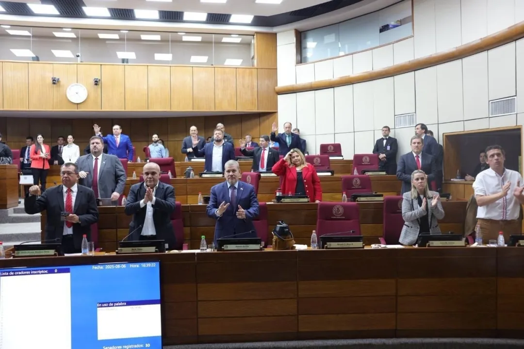 Senadores aprueban que veteranos del Chaco cobren igual que ellos